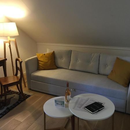Charmante Maison Villageoise 5 Personnes Happyday Neuchatel Saint-Blaise Exterior foto