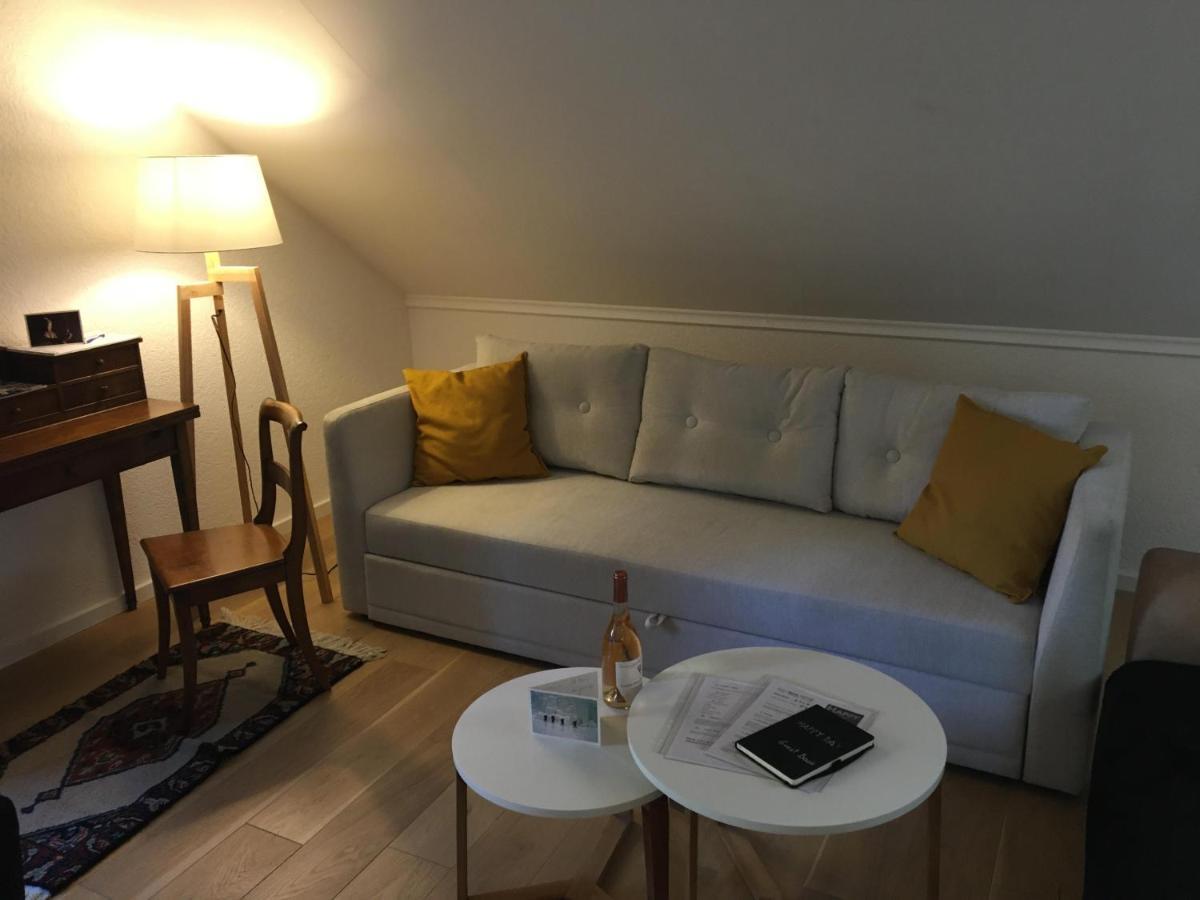 Charmante Maison Villageoise 5 Personnes Happyday Neuchatel Saint-Blaise Exterior foto